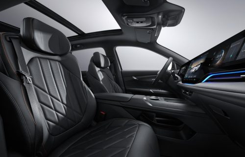 black interior cs75 1
